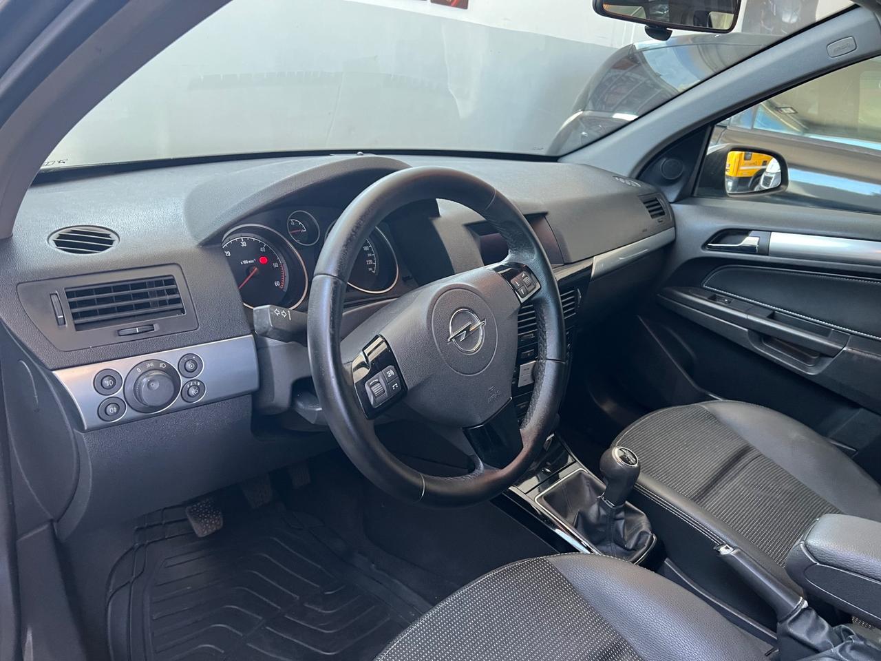 Opel Astra 1.7 CDTI 101 CV Station Wagon Cosmo