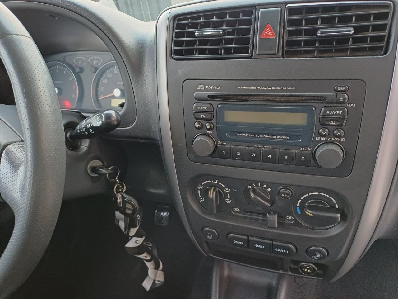 Suzuki Jimny 1.3i 16V cat 4WD JLX