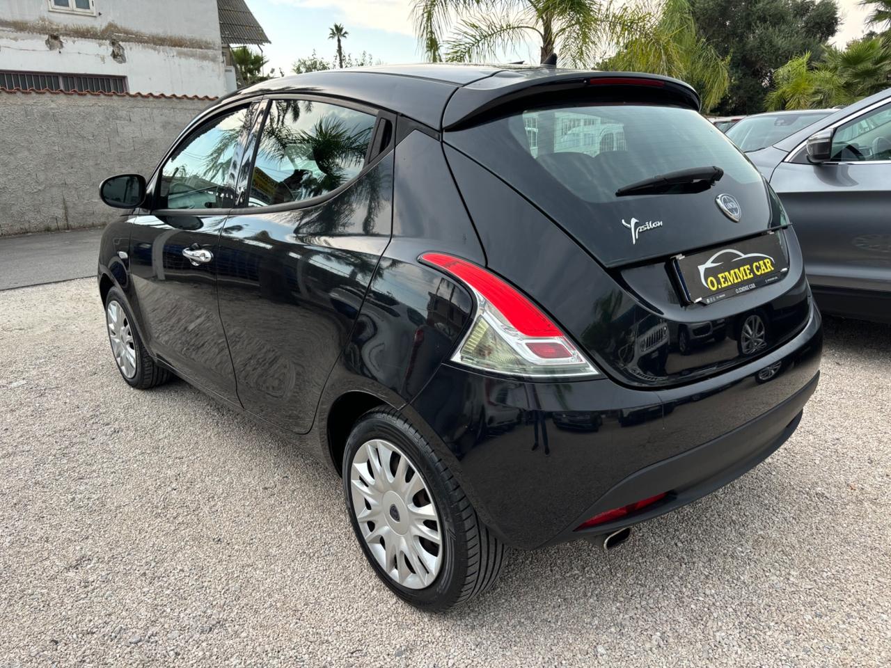 LANCIA YPSILON 1.2 BENZINA 70CV 2014