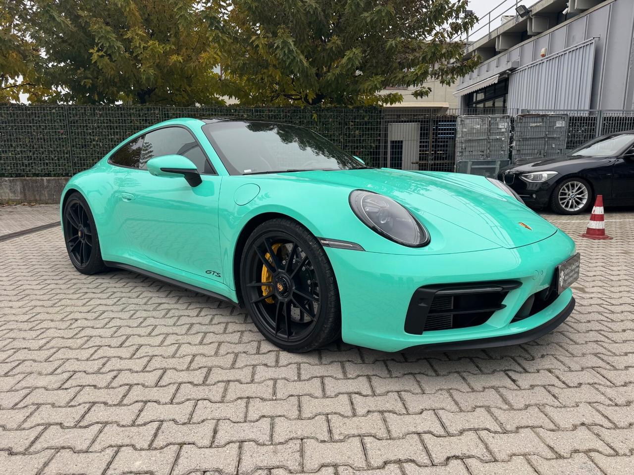 Porsche 911 Carrera 4 GTS