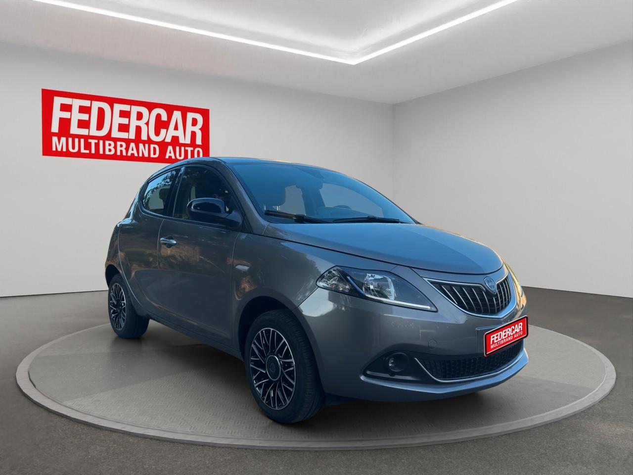 Lancia Ypsilon 1.0 FireFly 5 porte S&S Hybrid Platino