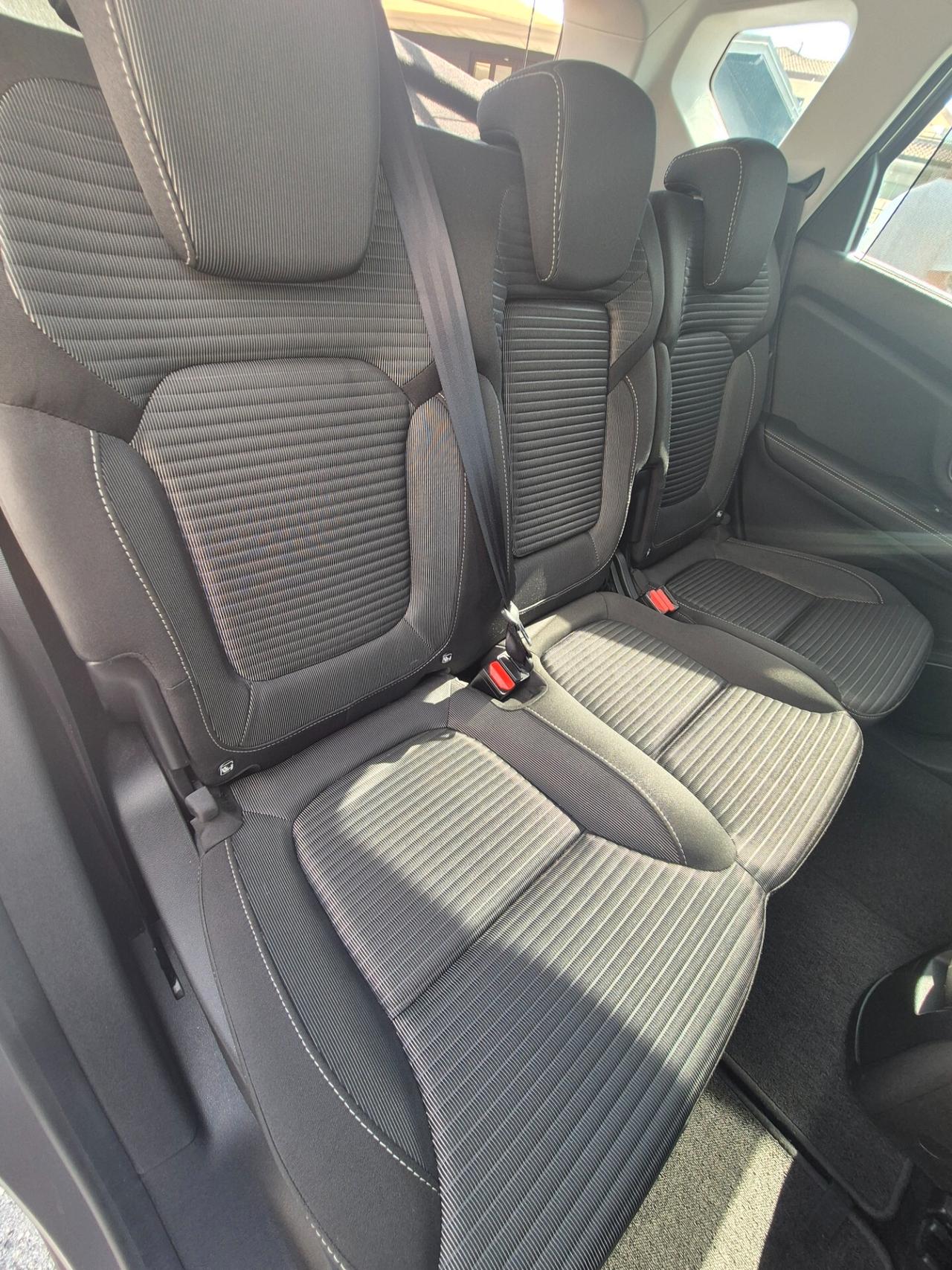 Renault Scenic Blue dCi 150 CV Sport Edition2