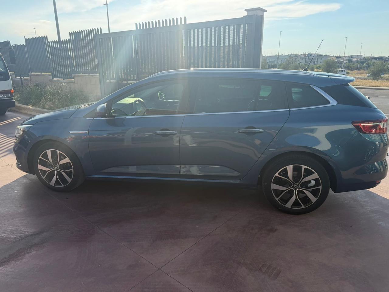 Renault Megane Mégane Sporter Blue dCi 115 CV EDC Duel2