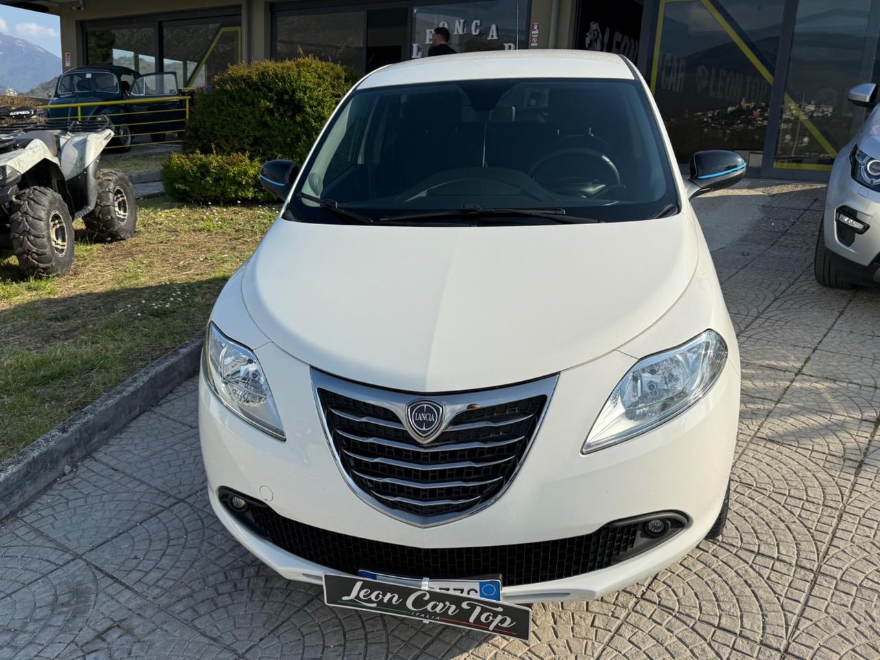 Lancia Ypsilon 0.9 TwinAir 85 CV 5 porte Metano Ecochic Gold
