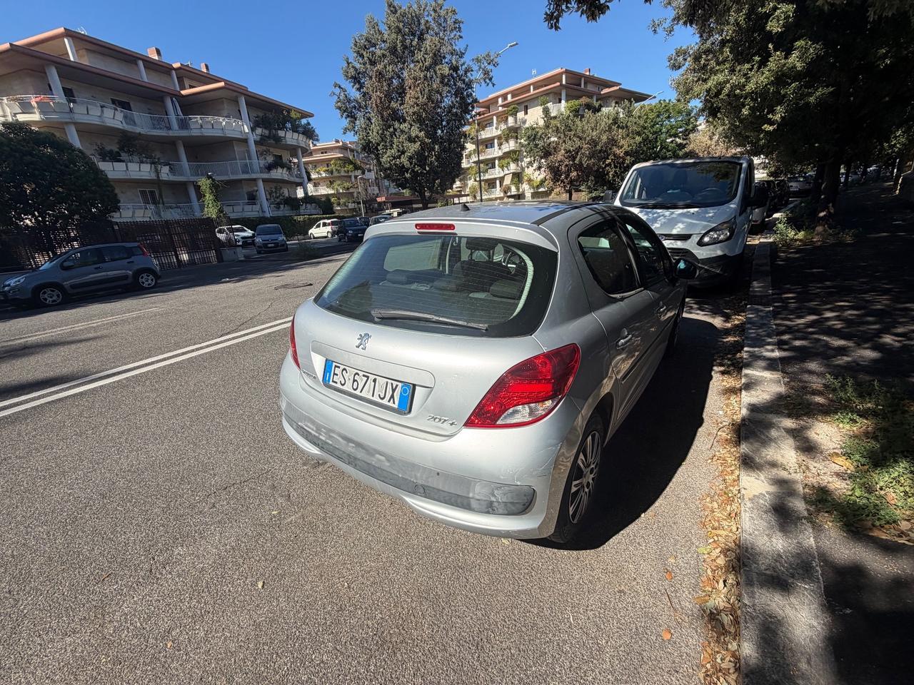 Peugeot 207 gpl 5porte manuale