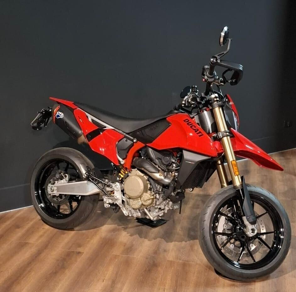 Ducati Hypermotard 698