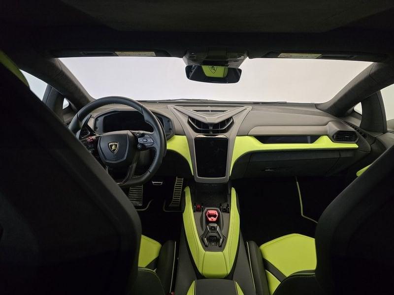 Lamborghini Revuelto Revuelto 6.5 V12