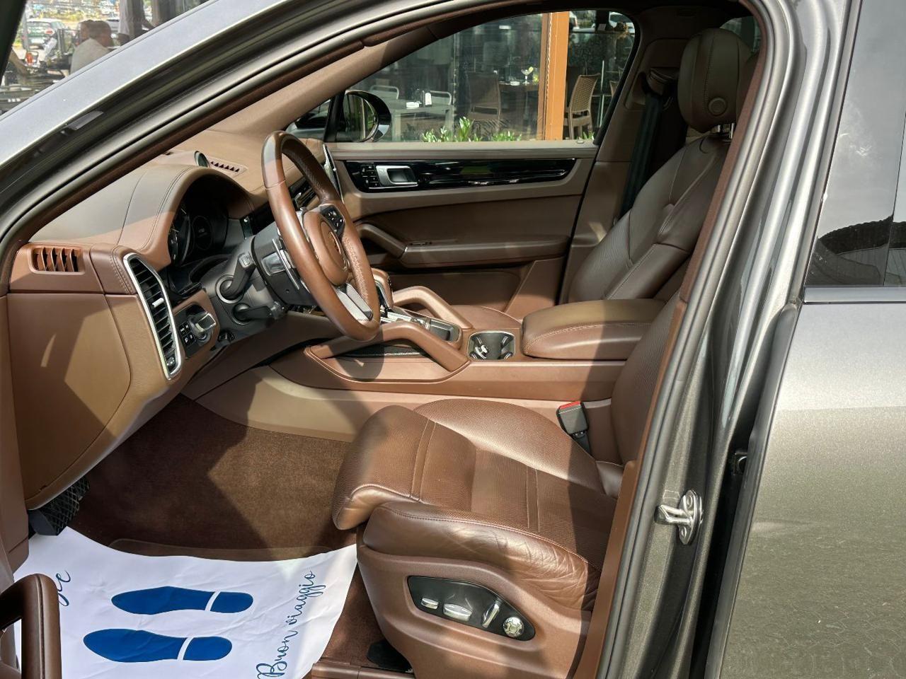 Porsche Cayenne Coupé 3.0 V6 E-Hybrid Full Opt UNIPROPRIETARIO