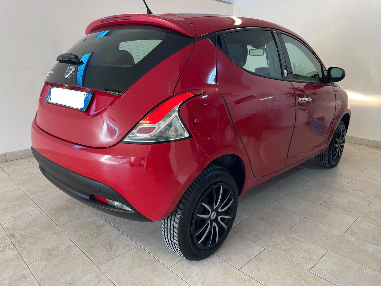 Lancia Y Ypsilon 0.9 85 CV Metano Ecochic Gold Twinair Neopatentati