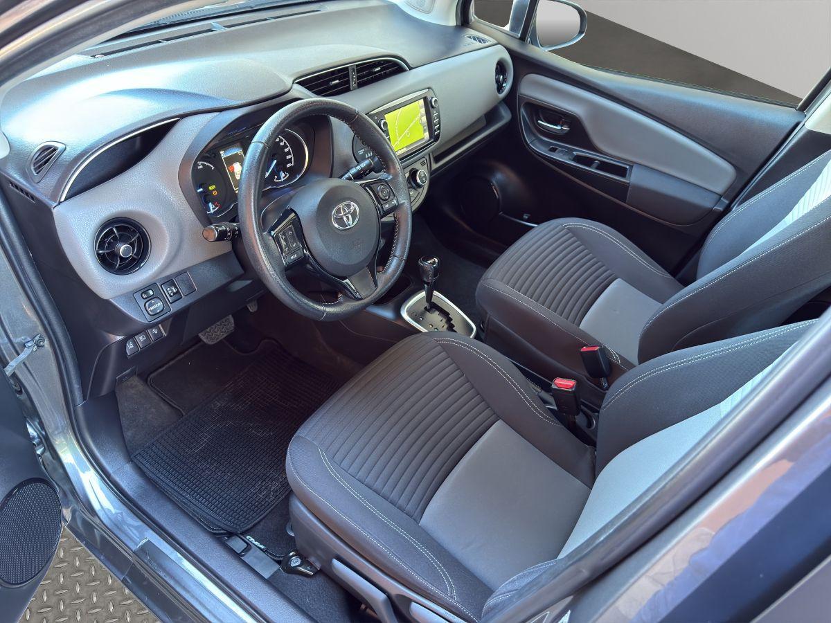 TOYOTA - Yaris - 1.5 Hybrid 73CV 5p.Trend "Platinum Ed."