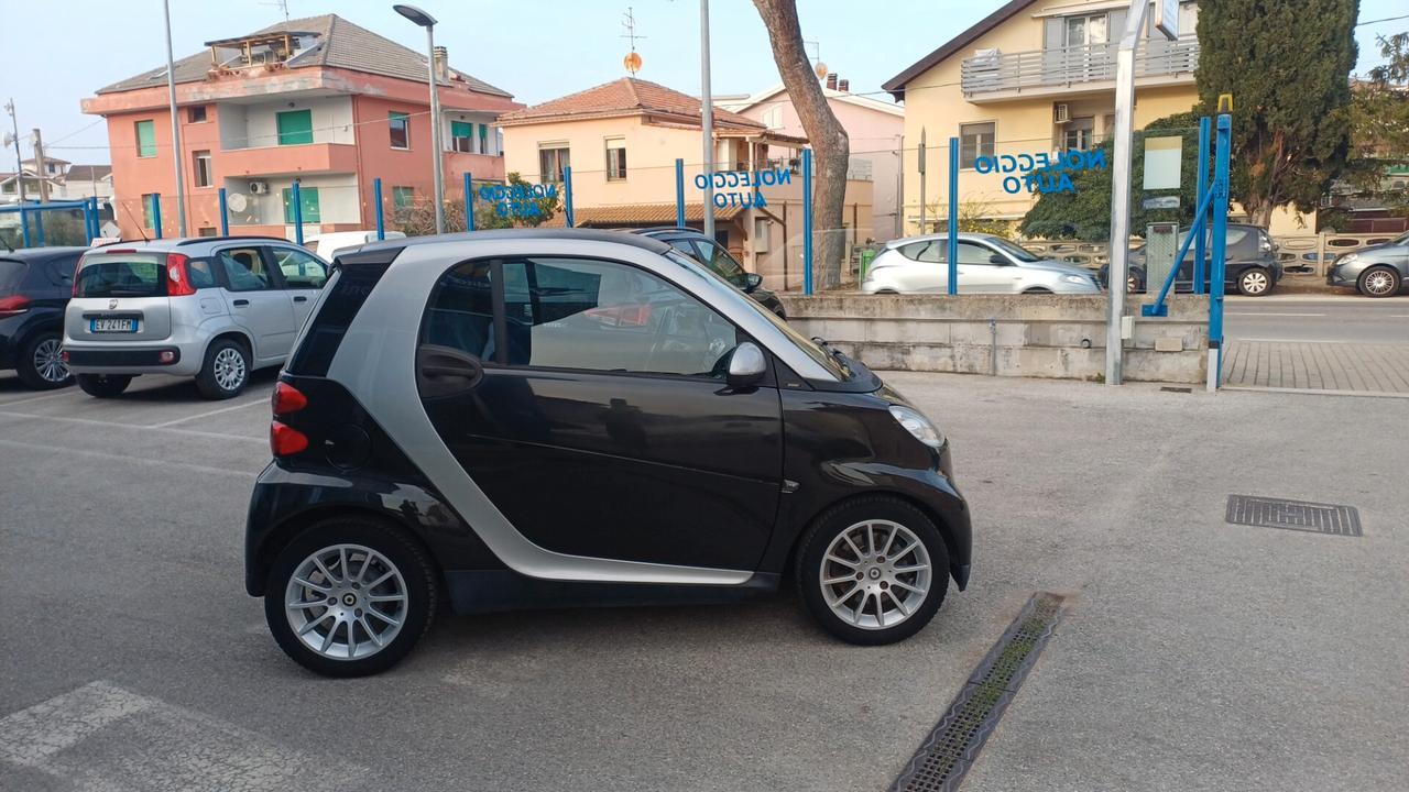 Smart ForTwo 1000 52 kW coupé passion