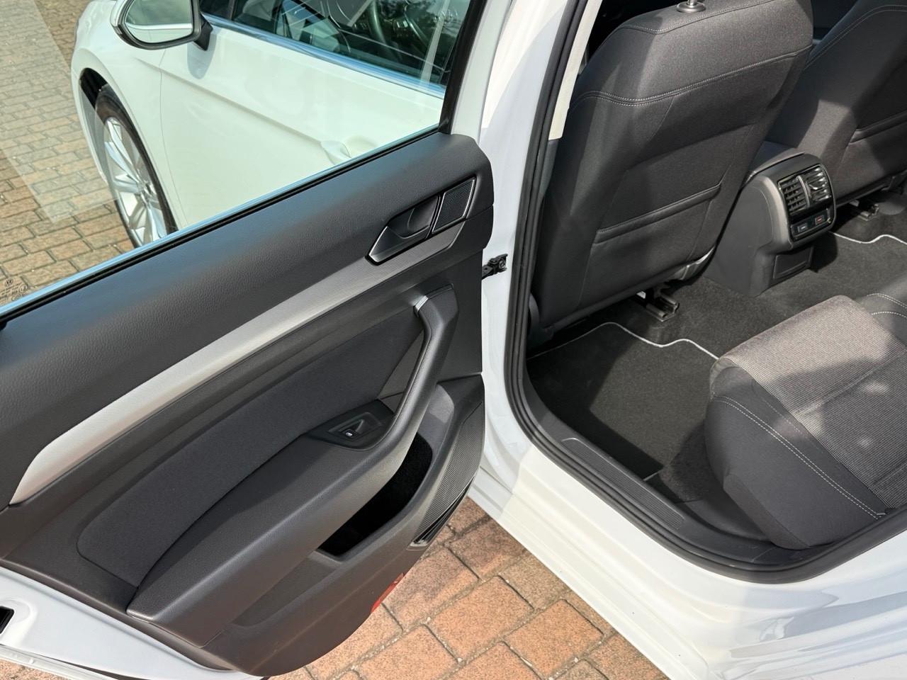 VW Passat 2.0 TDI DSG PREZZO REALE/NAVIPRO