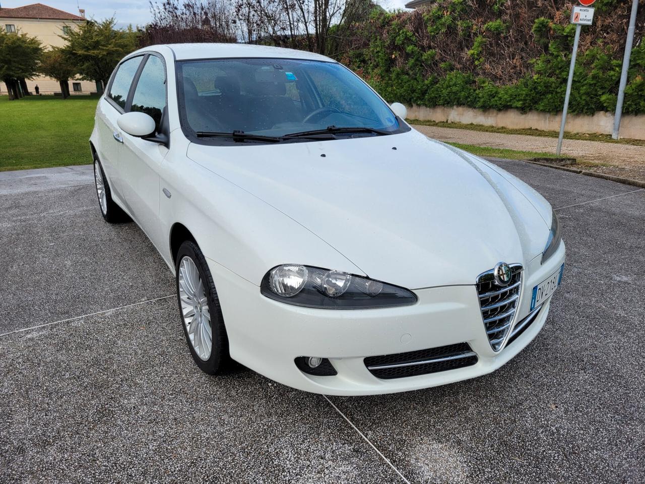 Alfa Romeo 147 1.9 JTD 120cv 5 porte