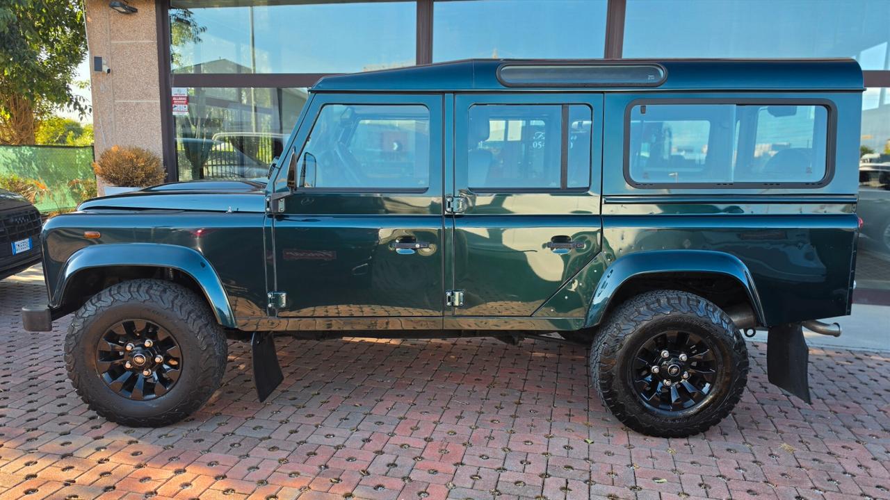 Land Rover Defender 110 2.2 TD4 Station Wagon N1 5 P. motore nuovo percors KM 15.000