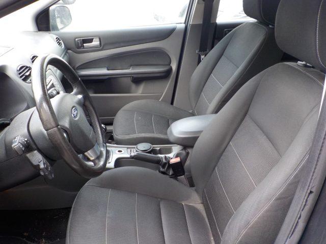 FORD Focus 2.0 GPL 145 CV berlina