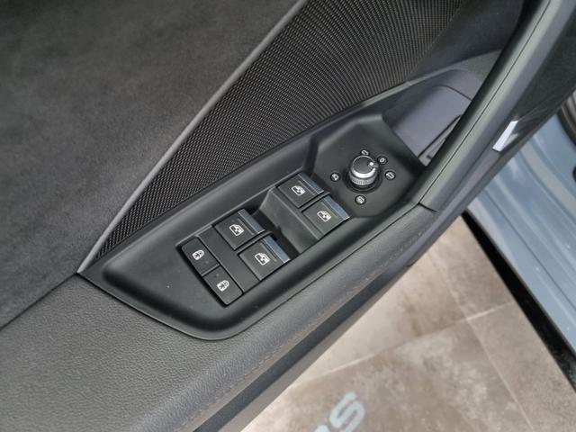 AUDI RS 3 SPB TFSI quattro S tronic