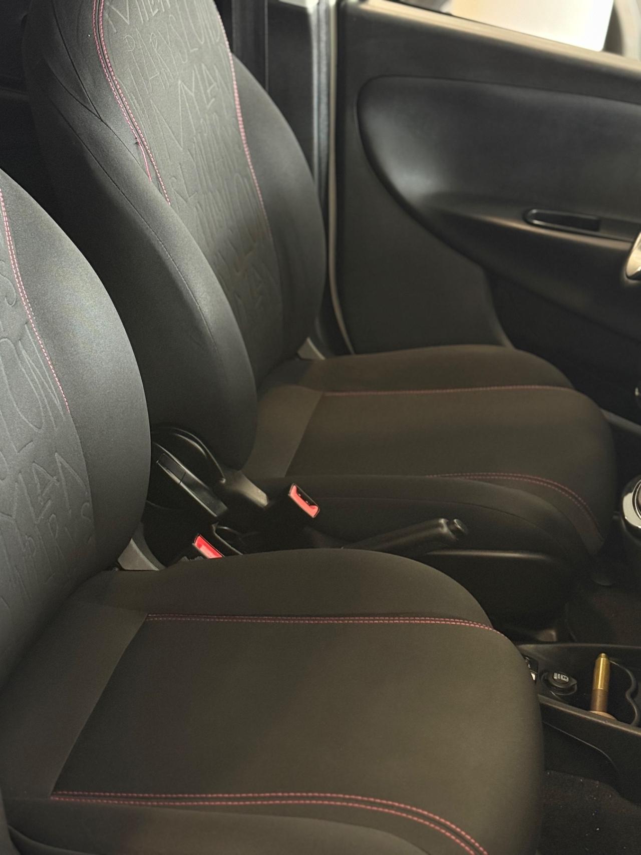 Lancia Ypsilon 1.2 69 CV 5 porte GPL Ecochic Gold
