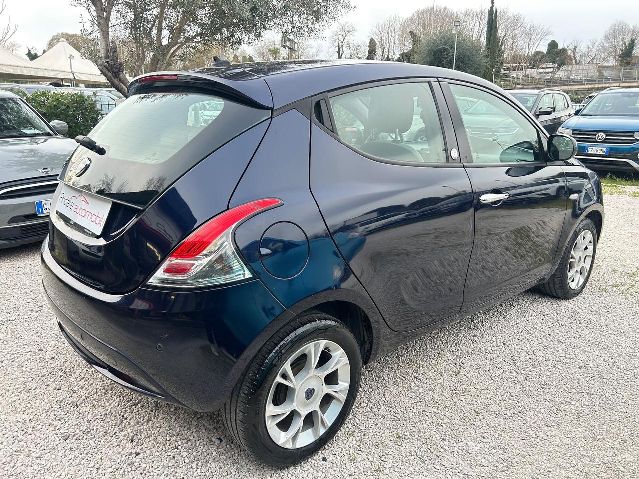 Lancia Ypsilon 1.2 5P *95000KM* NAVI Opening Edition