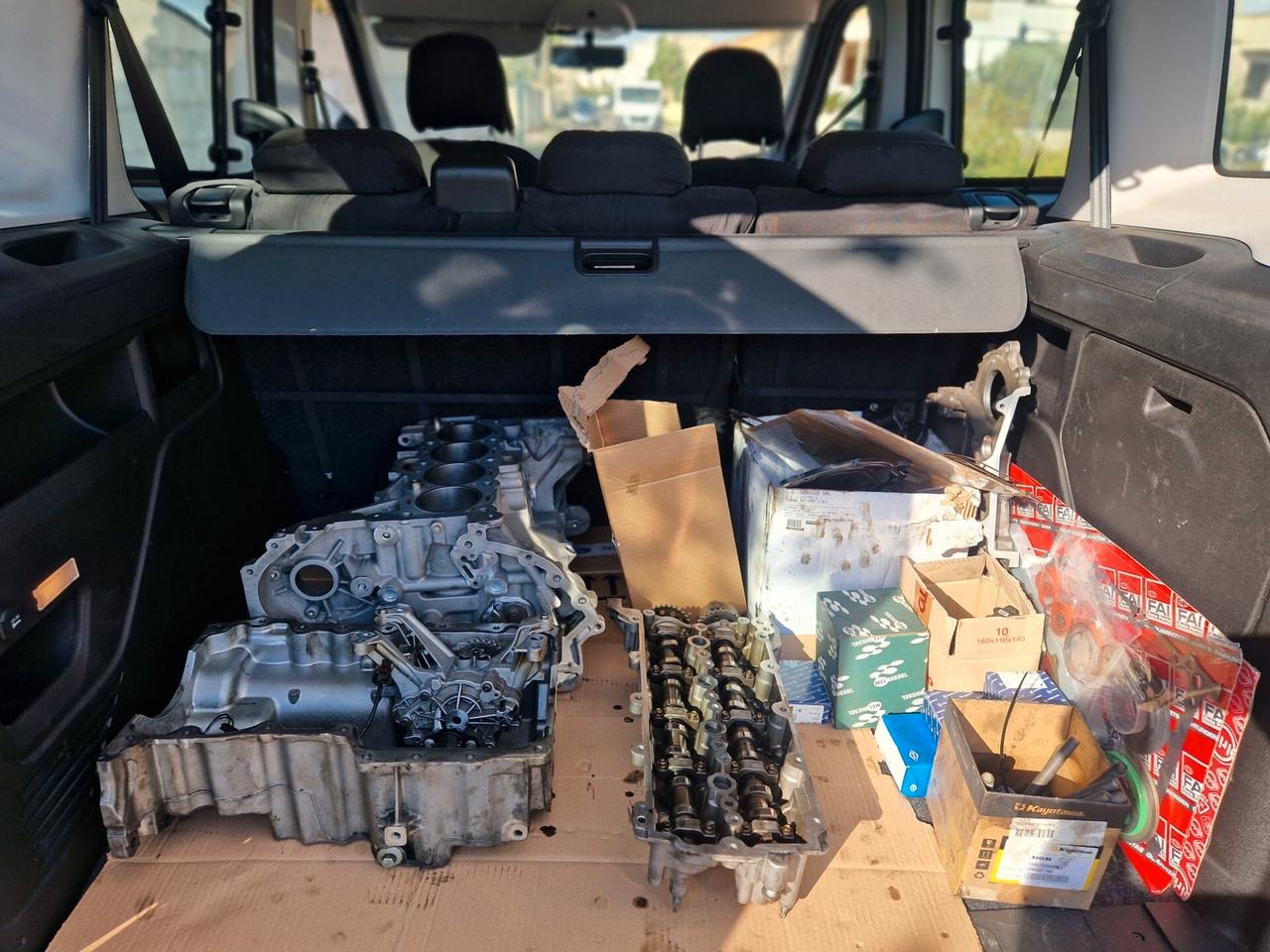 Land Rover Discovery Sport 2.0 TD4 150 CV HSE Luxury ZERO KM