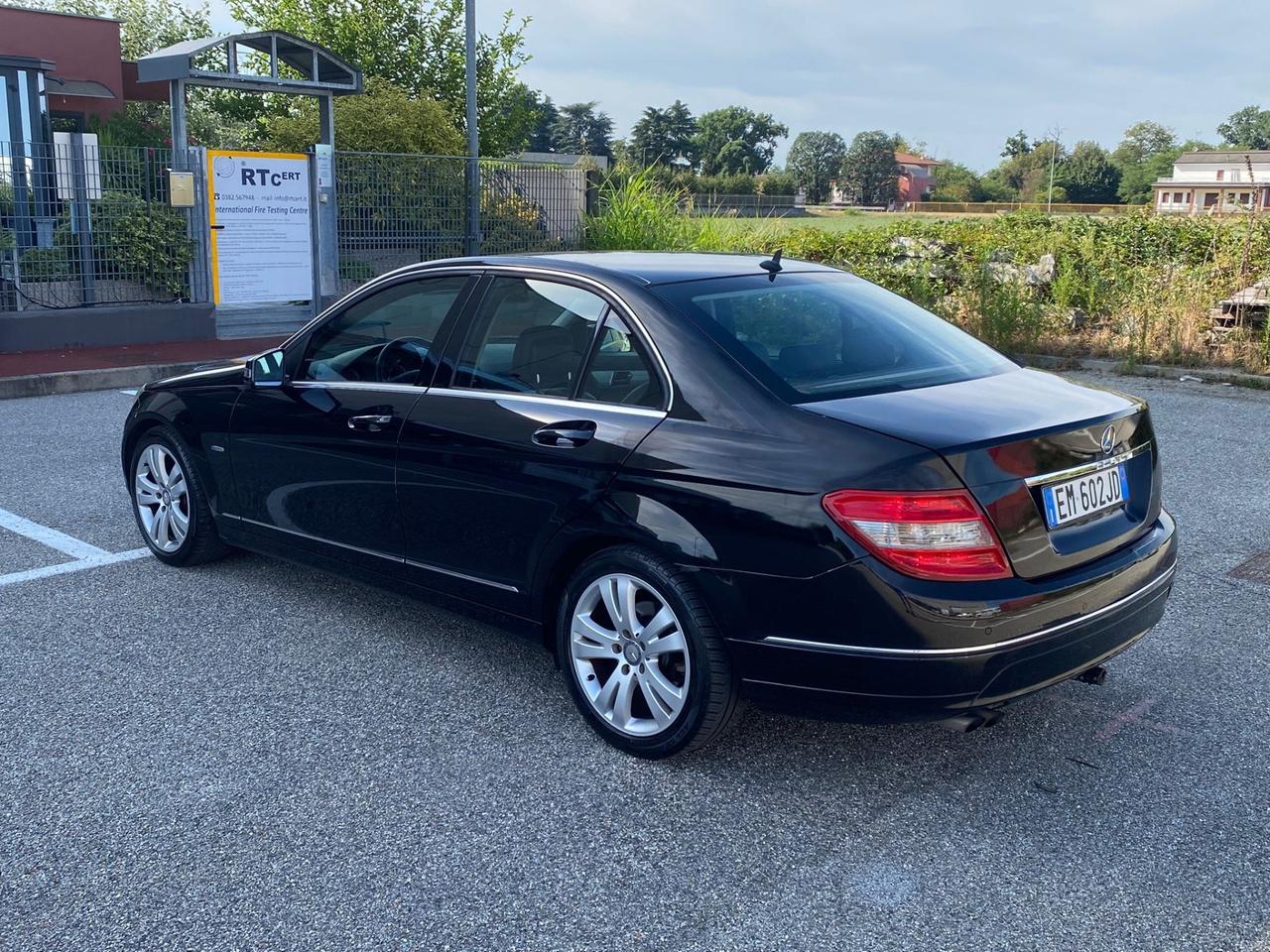 Mercedes-benz C 200 220 CDI BlueEFFICIENCY Avantgarde AMG
