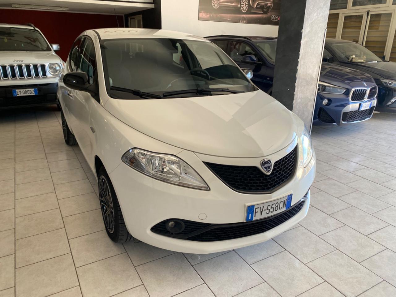 Lancia Ypsilon 1.2 69 CV 5 porte GPL Ecochic Gold