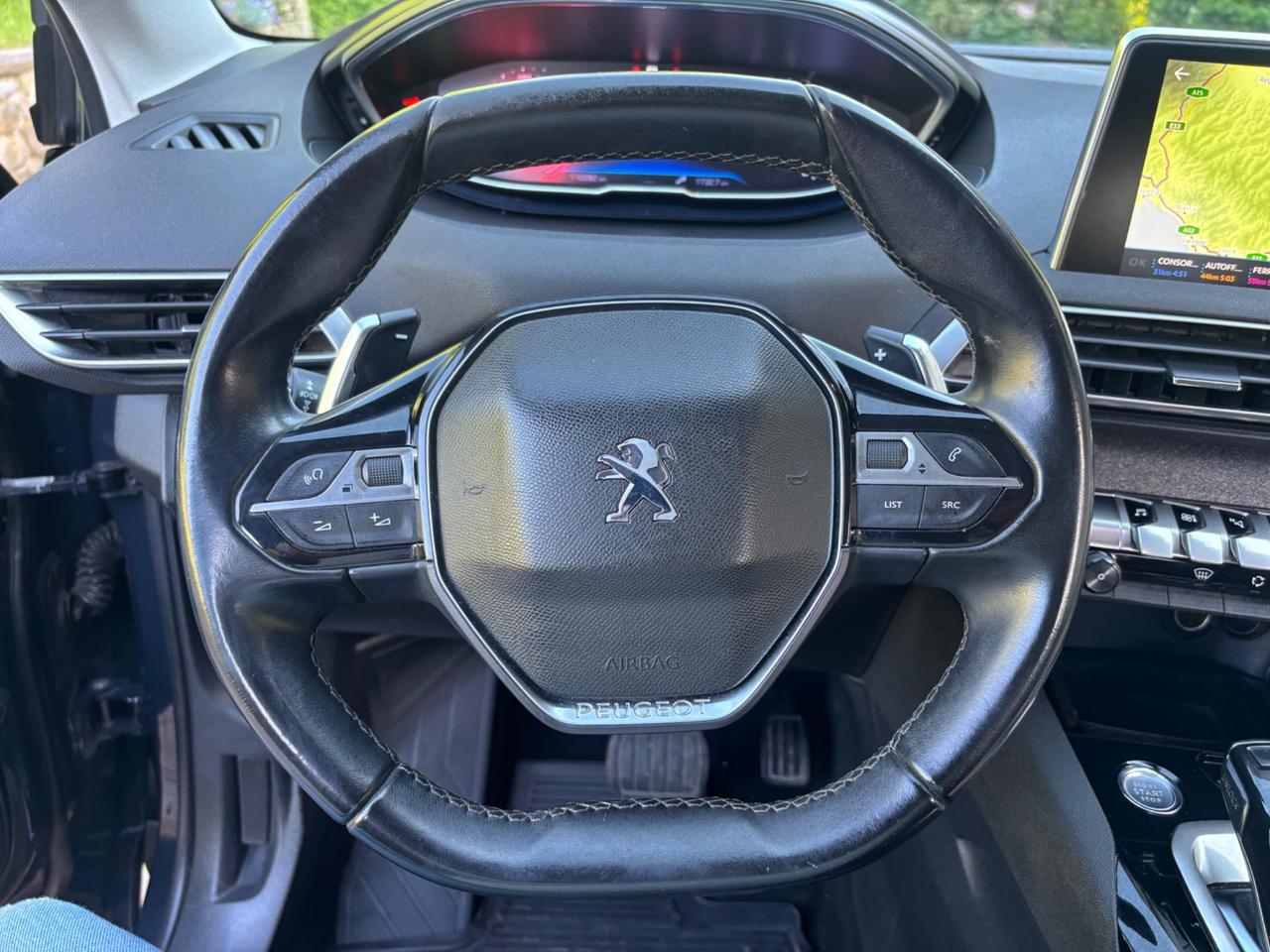 Peugeot 3008 BlueHDi 130 S&S Allure CAMBIO AUTOMATICO.