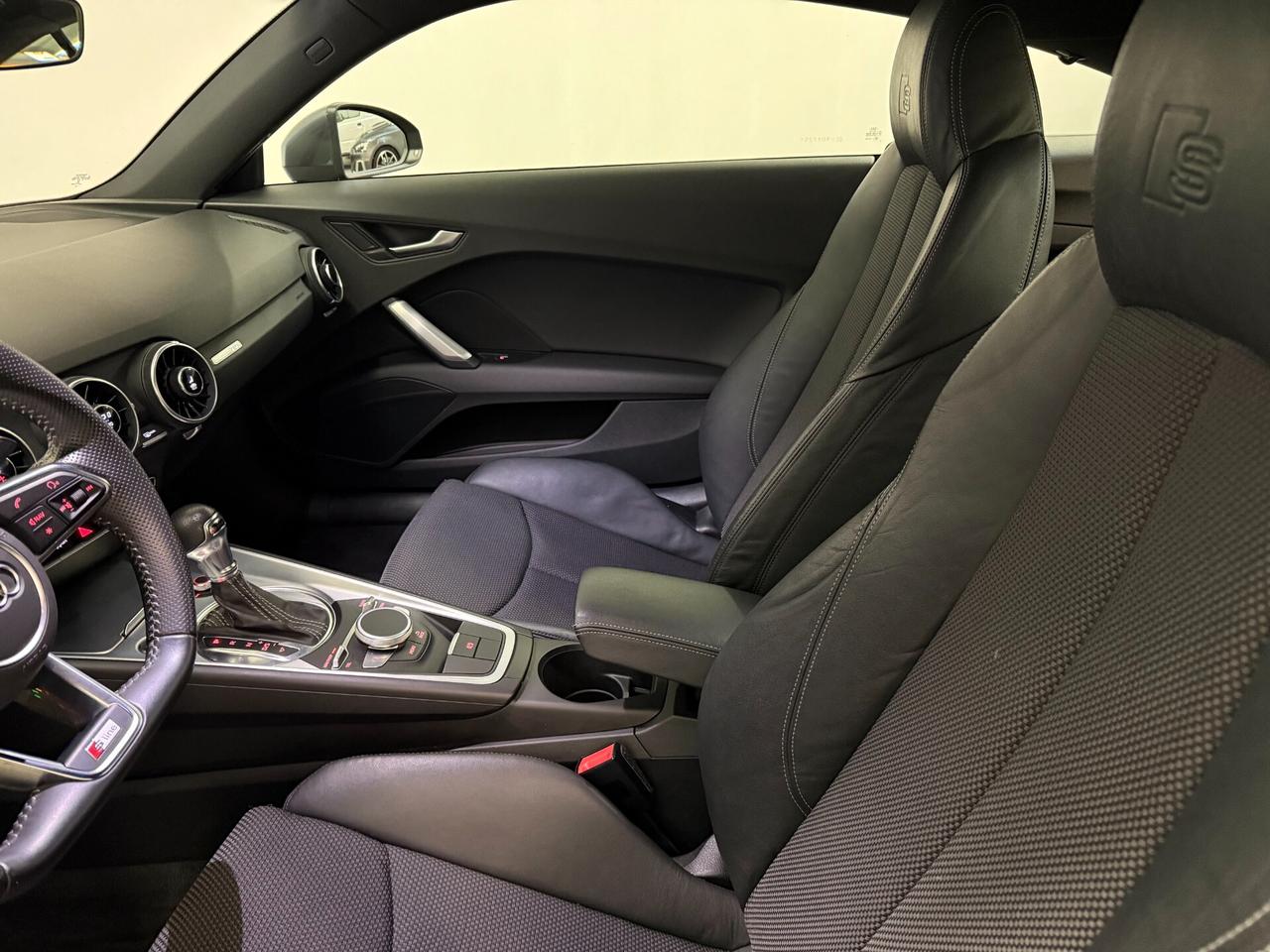 Audi TT Coupé 1.8 TFSI S tronic