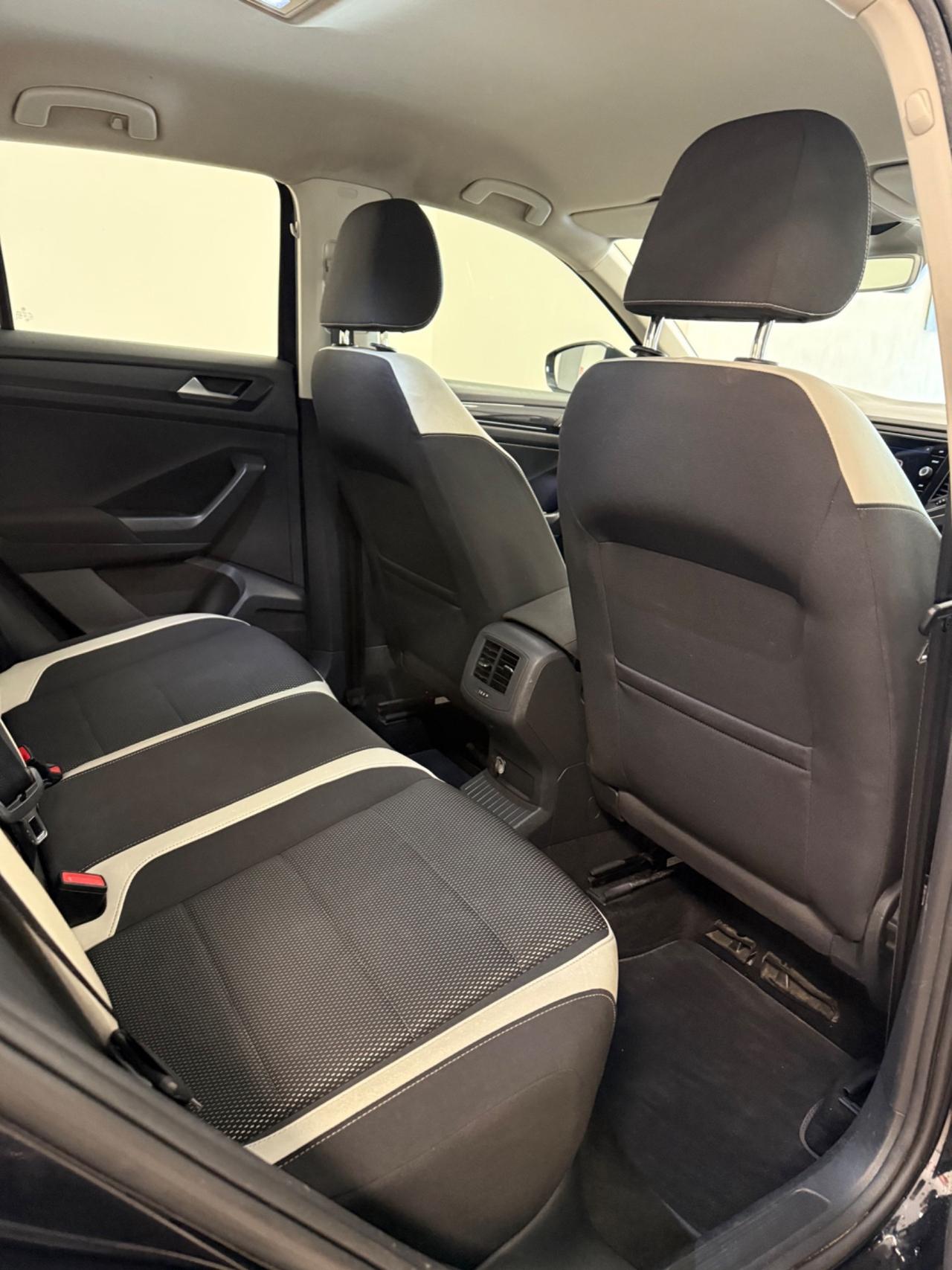 Volkswagen T-Roc 1.6 TDI SCR Advanced BlueMotion Technology