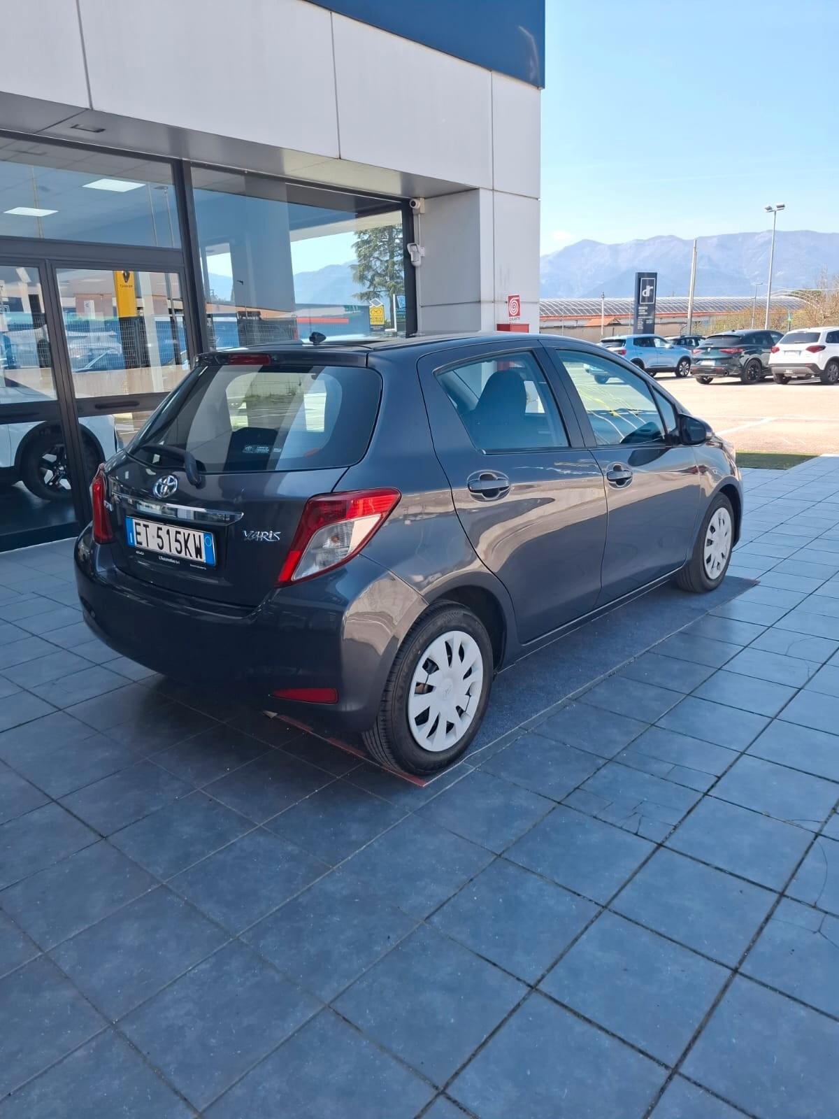 Toyota Yaris 1.4 D-4D 5 porte Lounge