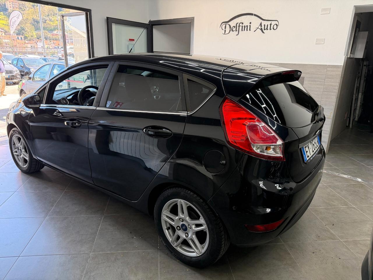 Ford Fiesta 1.5 TDCi 75CV 5 porte Titanium