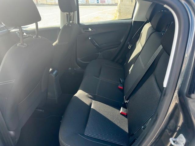 Peugeot 208 BlueHDi 100 5 porte Allure
