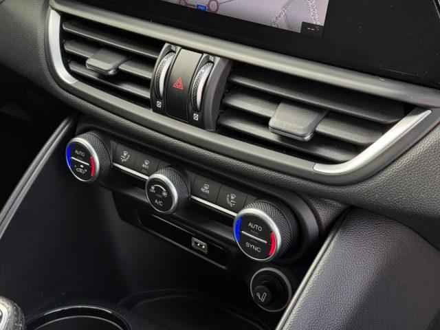 ALFA ROMEO Giulia 2.2 160 CV AT8 Executive Ambient Lighting/adaptive