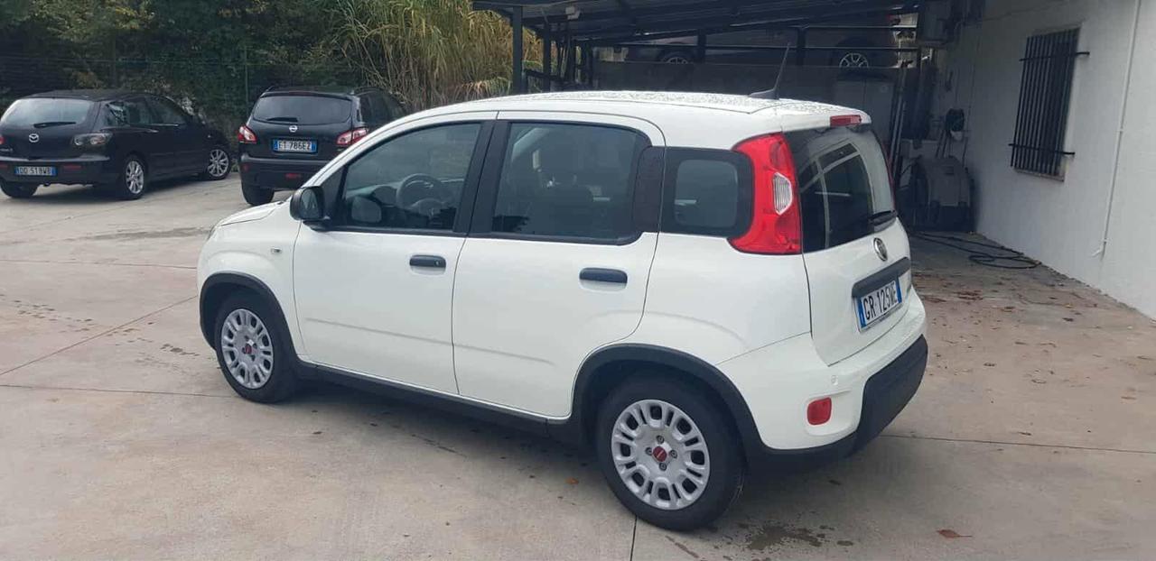 Fiat Panda 1.0 Hybrid 70cv