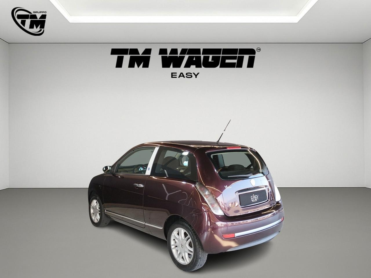 Lancia Ypsilon 1.3 MJT 75 CV Platino