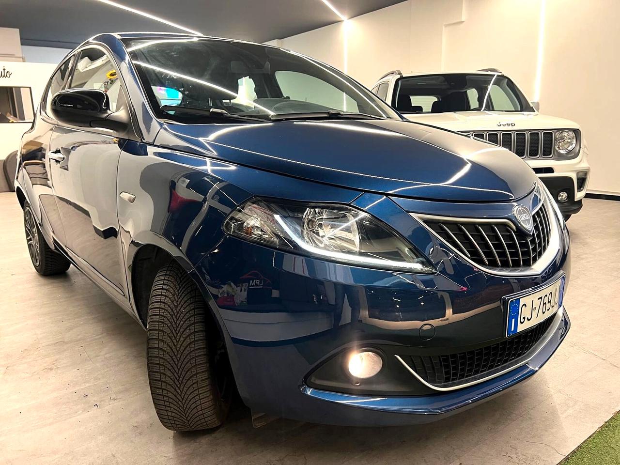 Lancia Ypsilon 1.0 hybrid*NO VICOLI FINANZ*CRONOL TAGL* *AZIENDALE*UNIPRO*CAR Play-ANDROID1.0 hybrid Gold*NO VICOLI FINANZ*CRONOL TAGL*UNIPR