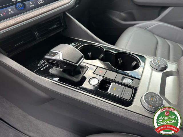 VOLKSWAGEN Touareg 3.0 V6 TDI SCR Atmosphere