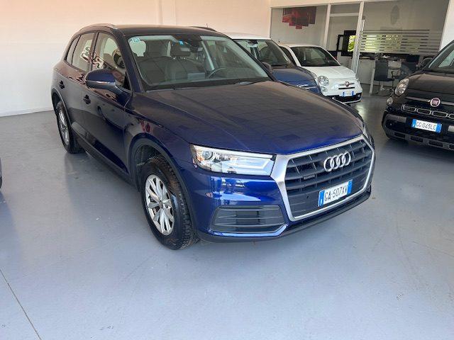 AUDI Q5 35 TDI S tronic Business