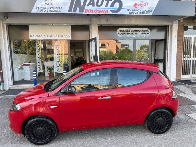 LANCIA Ypsilon 1.0 FireFly 5 porte S&S Hybrid Ecochic Silver