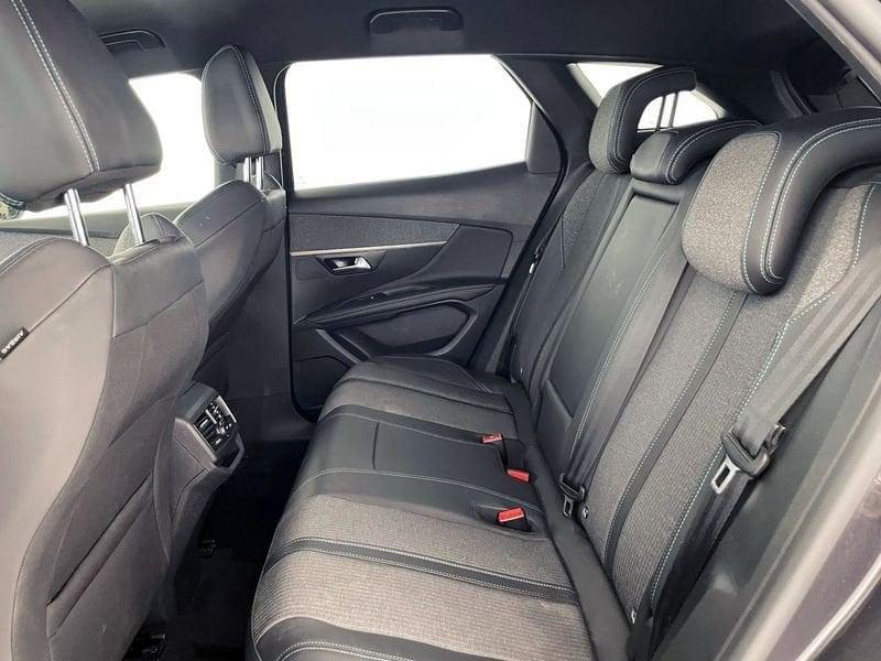 Peugeot 3008 3008 Hybrid4 300 e-EAT8 Allure Pack