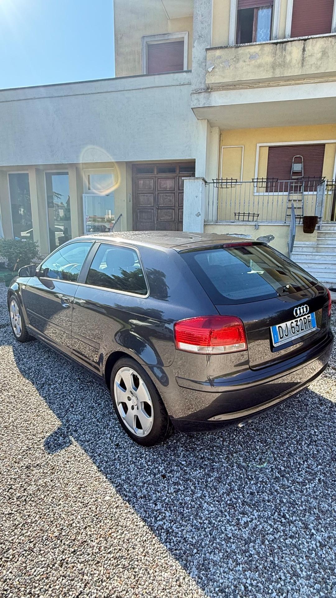 Audi A3 2.0 16V TDI Attraction