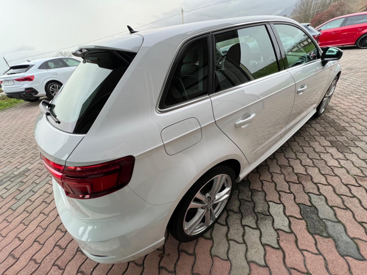 Audi A3 SPB 35 TFSI COD S tronic, S-Line, 18”, Led, Cockpit