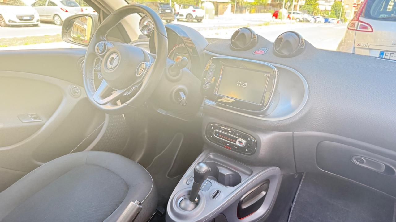 Smart ForFour 90 0.9 Turbo Passion LED NAVI PDC CERCHI 15 BLUETOOTH