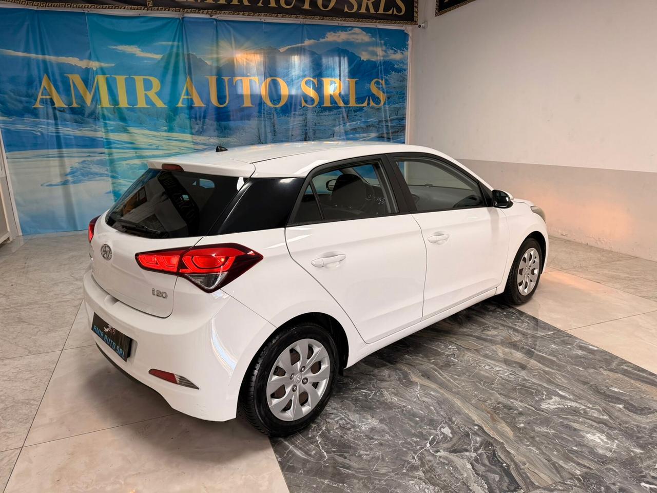 Hyundai i20 1.2 5 porte Blackline
