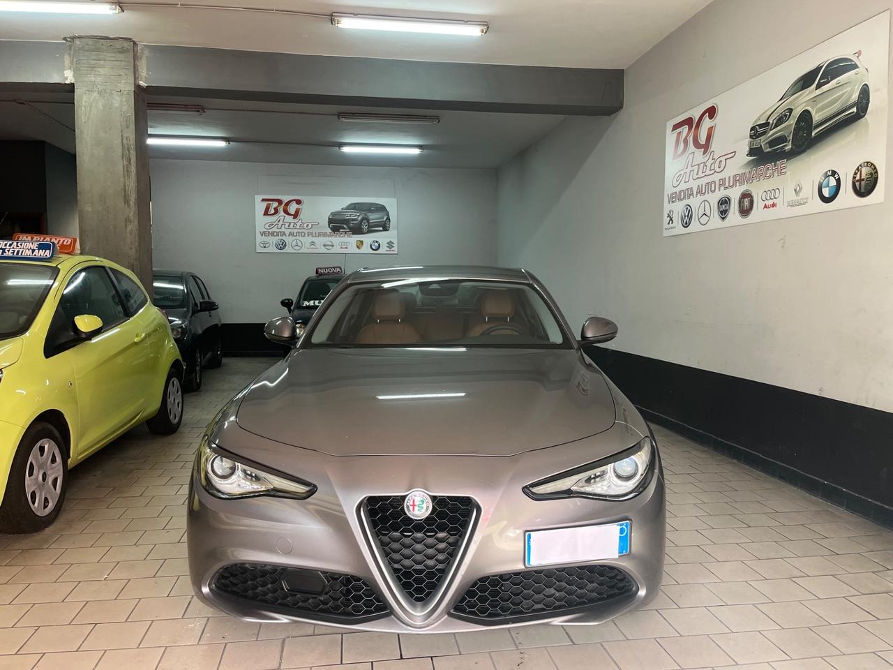Alfa Romeo Giulia 2.2 180 CV AT8 Business Sport Launch Ed.