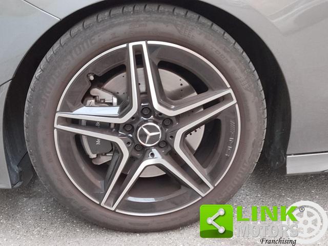 MERCEDES-BENZ CLA 200 d Automatic Premium AMG BlackPack