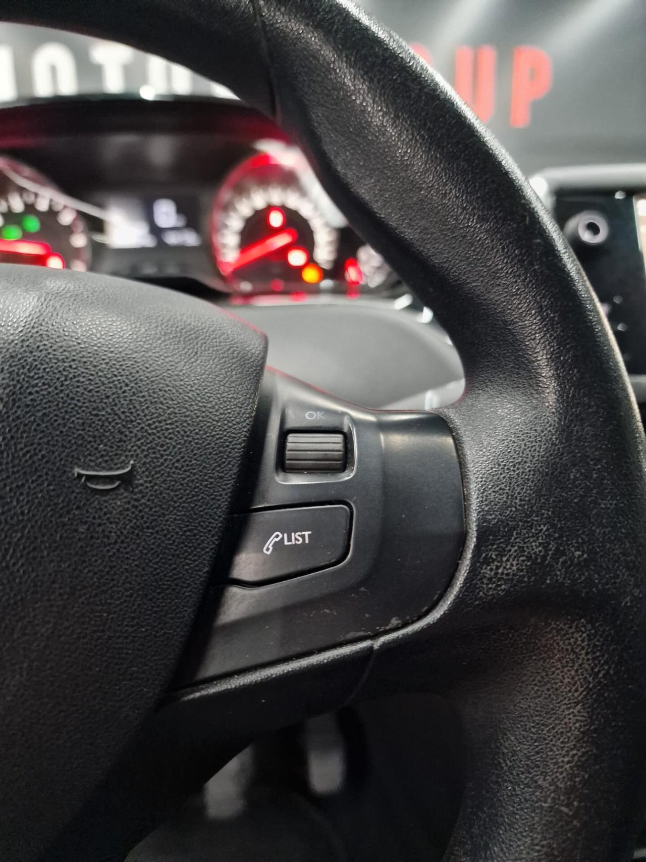 Peugeot 208 1.0 VTi 68 CV 5 porte Active