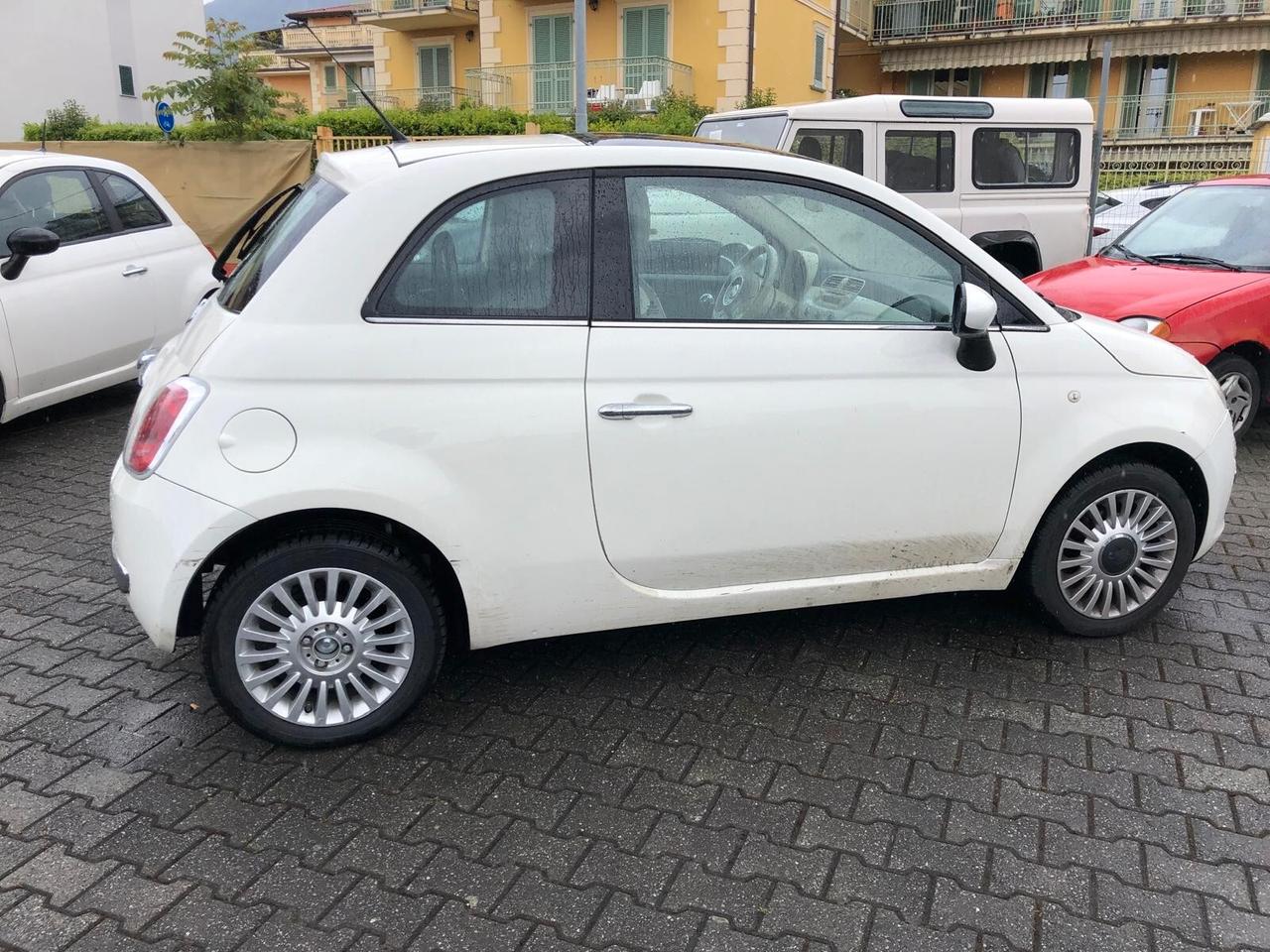 Fiat 500 1.2 Lounge ADATTA X NEOPATENTATI GARANZIA EUROPEA 12 MESI ESTENDIBILE FINO A 36 MESI