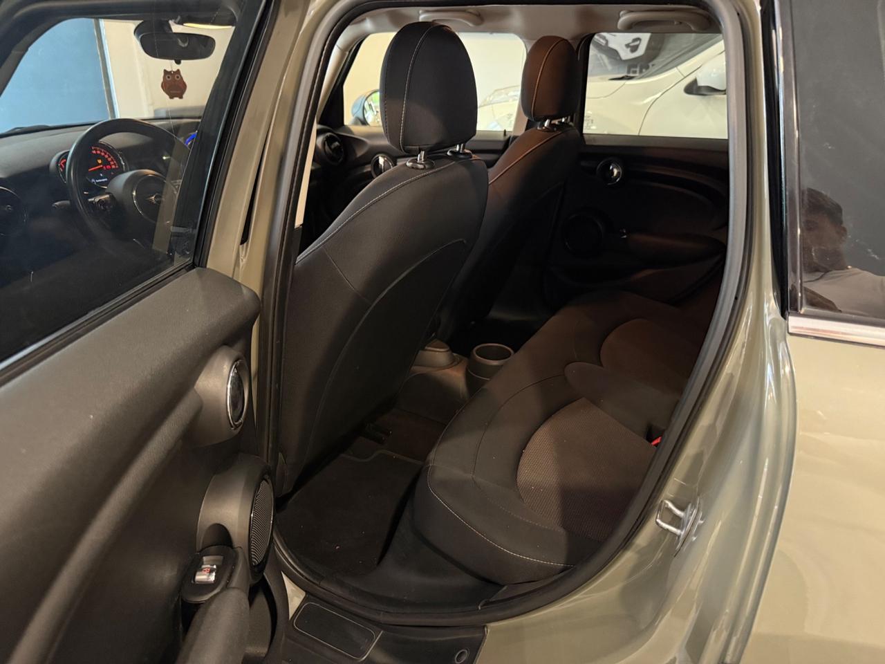 Mini one 1.5 Baker Street 2019 150.000KM