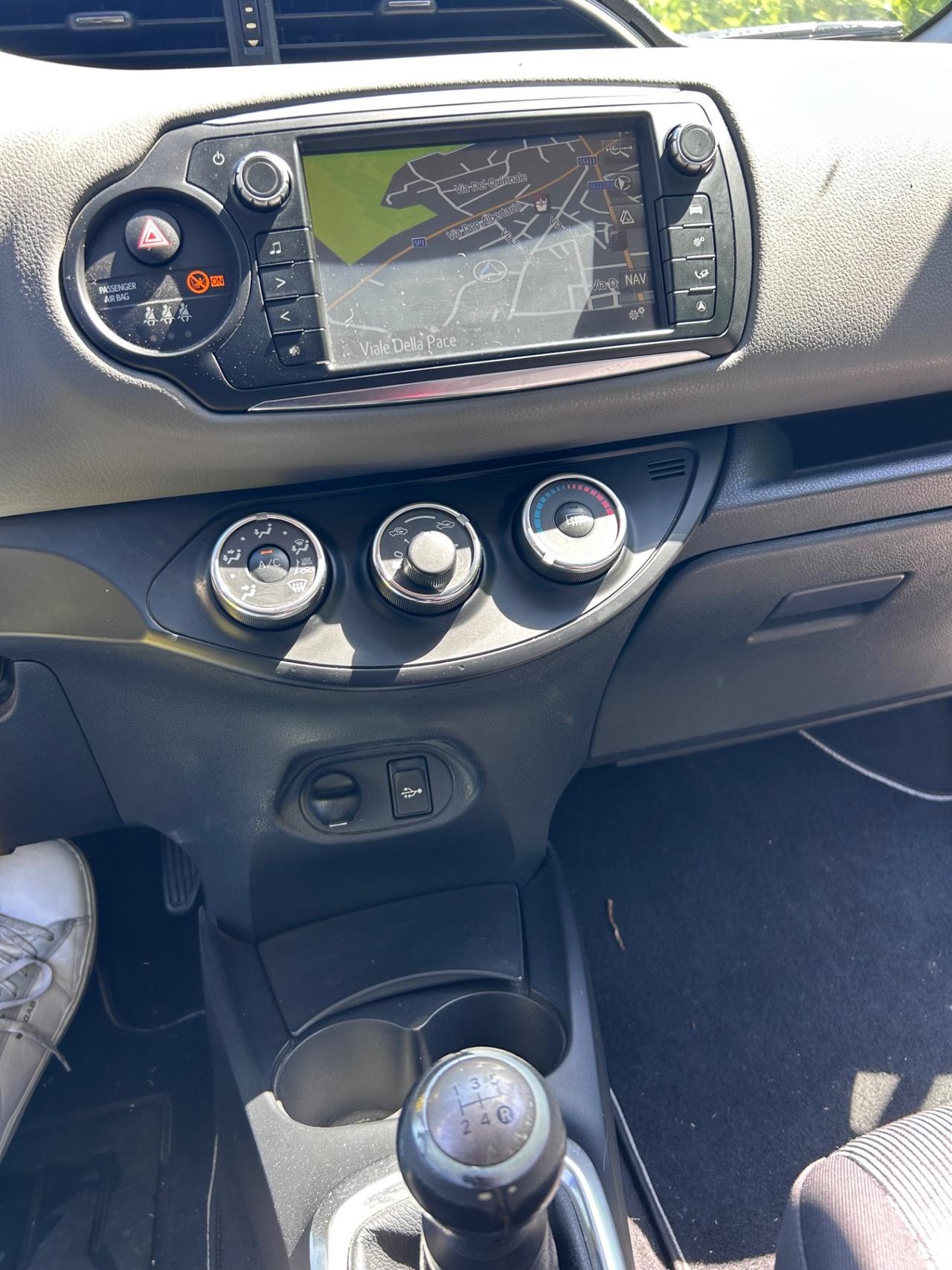 Toyota Yaris 1.0 5 porte Lounge