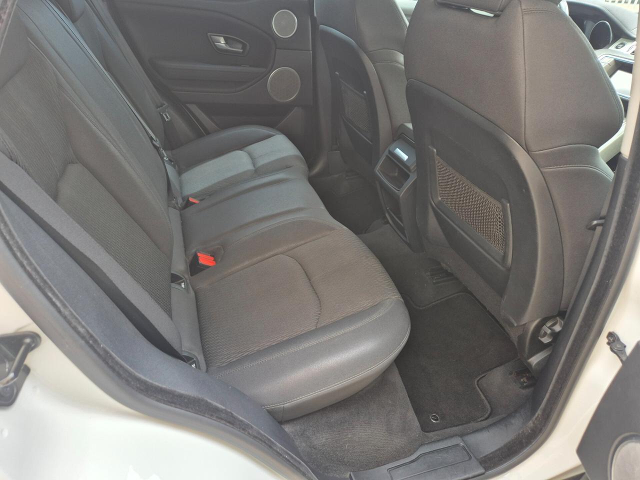 Land Rover Range Rover Evoque 2.0 TD4 150 CV 5p. Pure